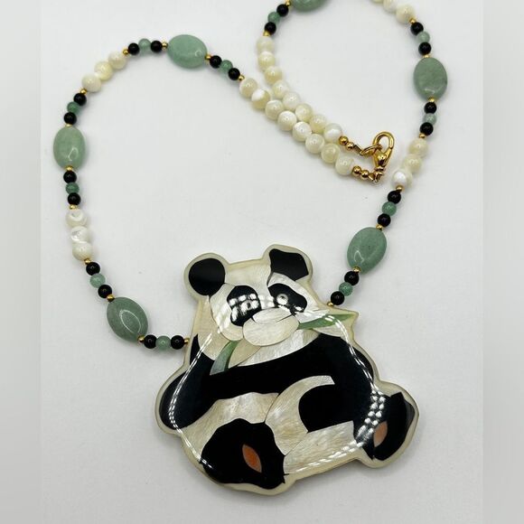 RARE Vintage 16" Lee Sands Panda with Mother of Pearl, Onyx/Jadeite necklace! - Picture 13 of 15